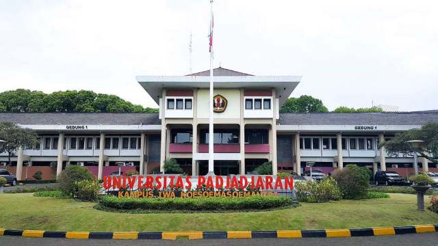 Informasi Biaya Kuliah di UNPAD Check it Out